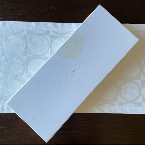 Vera Wang by Wedgwood Love Knots Stainless Cake Knife & Server - Picture 6 of 6